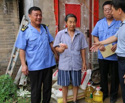 暴雨無情人有情 --新鄉市食藥監局保障災后飲食用藥安全_行業要聞_食安中國網
